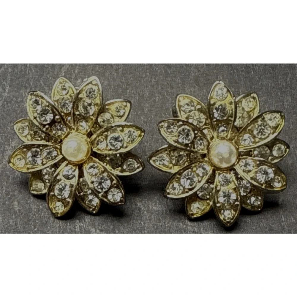 Vintage Gold Metal Flower Shaped Rhinestone Earrings Faux Diamond Wedding